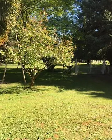Holiday home Les Pierrottes Pour 2 *